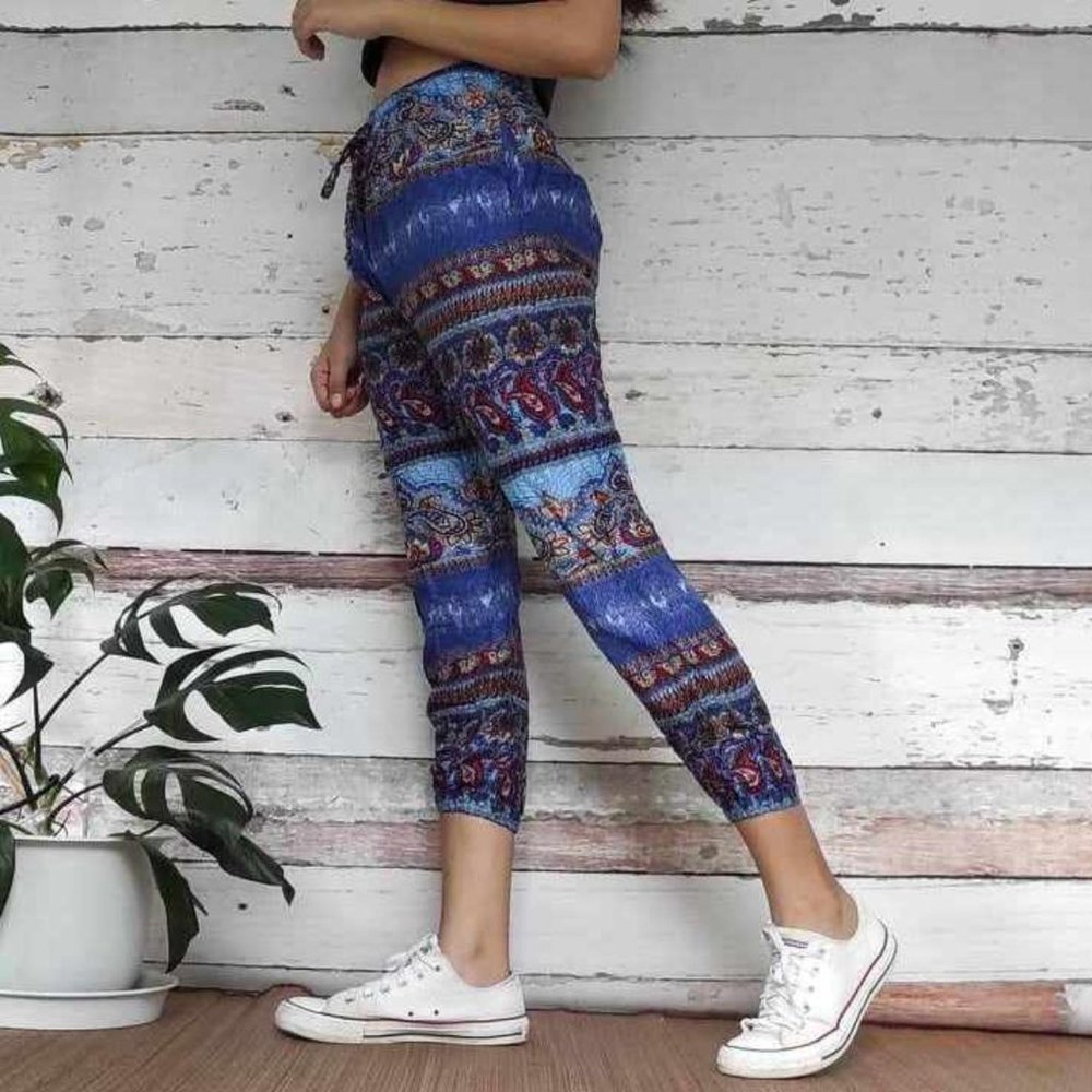 Harem pants in blue and red - Picture 3 of 4